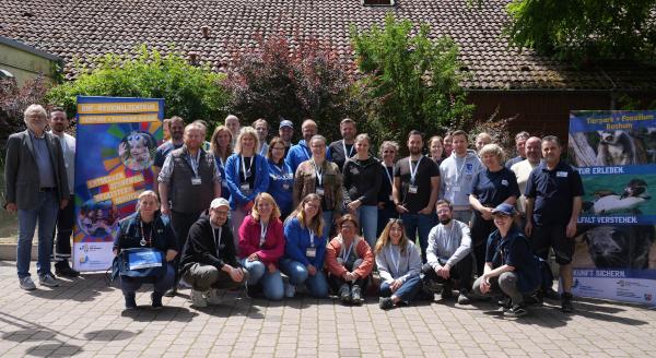 Gemeinsam für Bochum: Stadtwerke unterstützen Tierpark beim Social Day